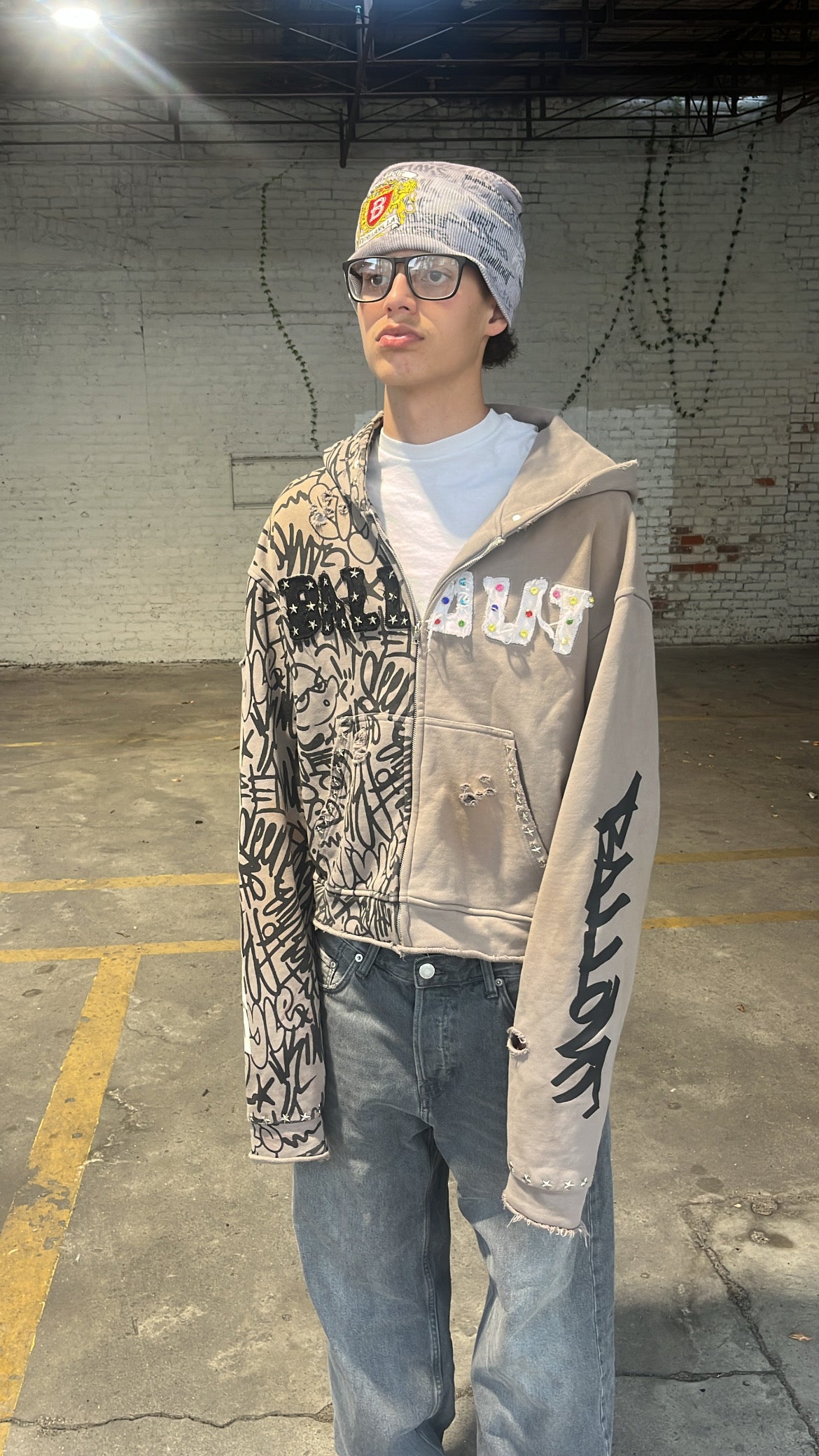 CONCRETE GREY GRAFFITI ZIP UP