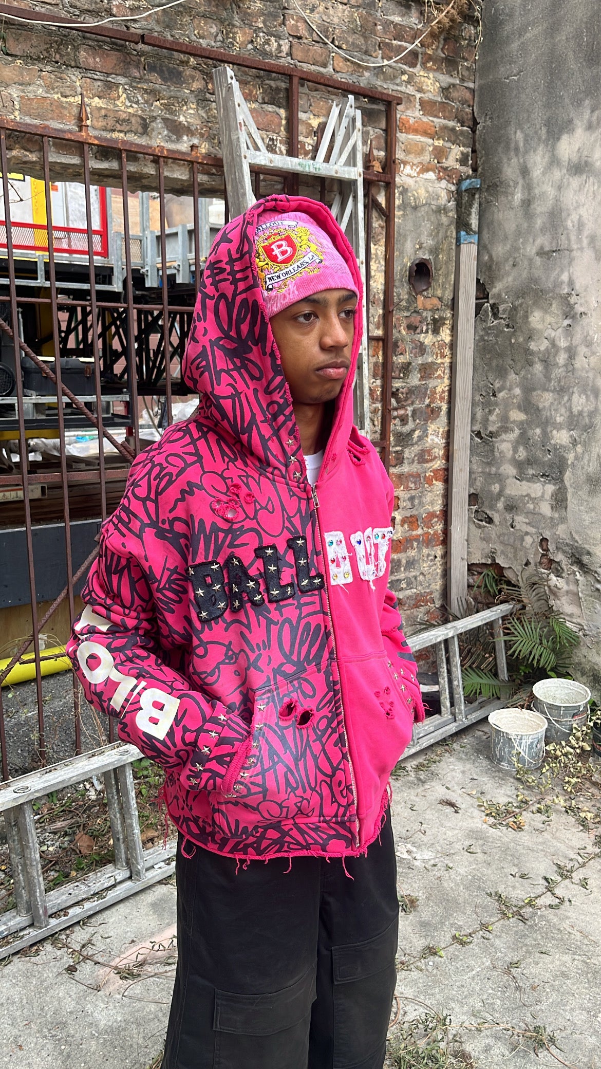 PAINT CAN PINK GRAFFITI ZIP UP