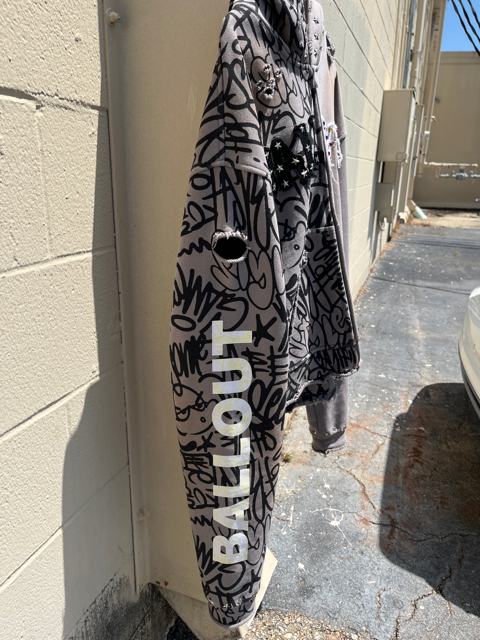 CONCRETE GREY GRAFFITI ZIP UP