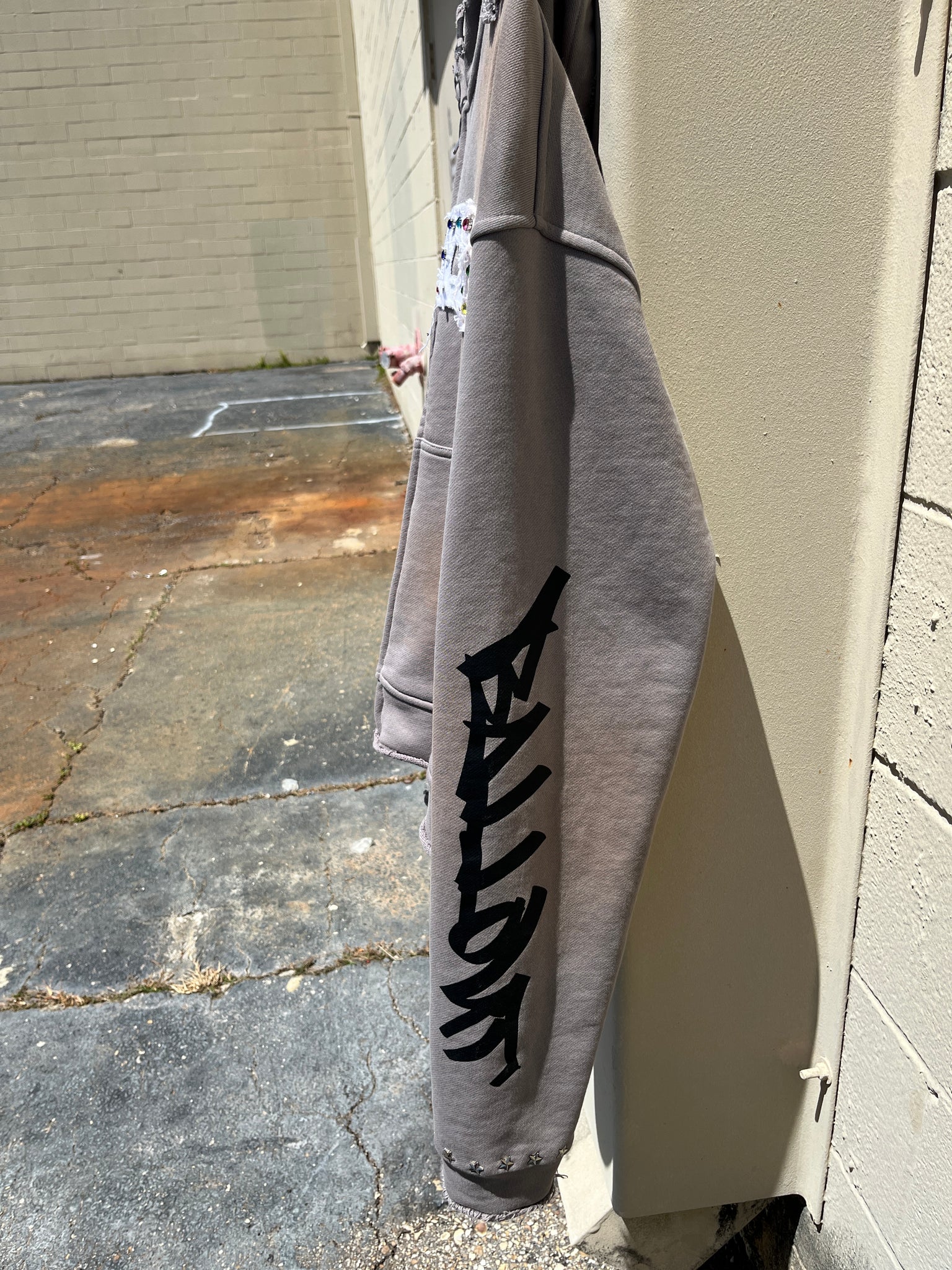 CONCRETE GREY GRAFFITI ZIP UP