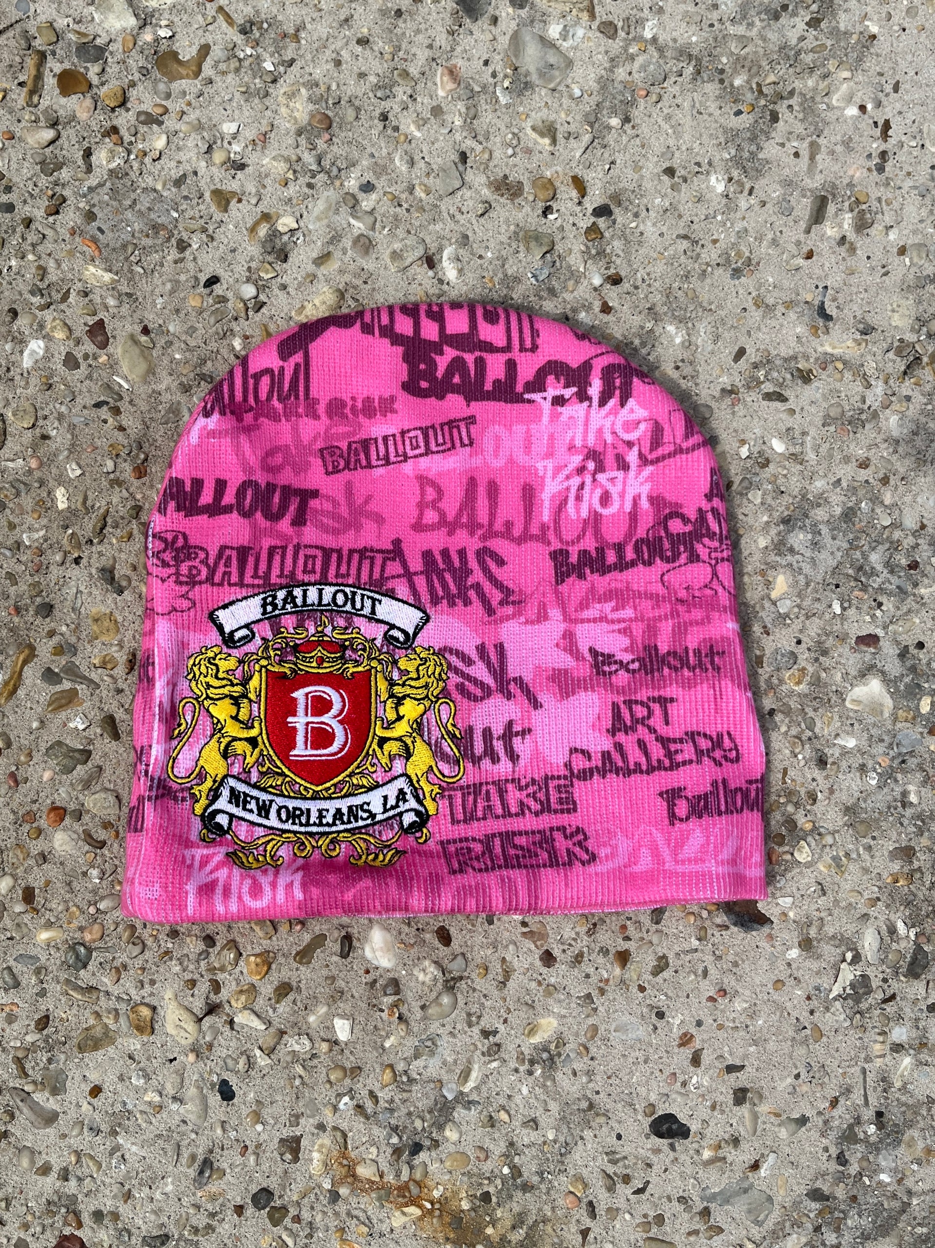 PAINT CAN PINK GRAFFITI BEANIE