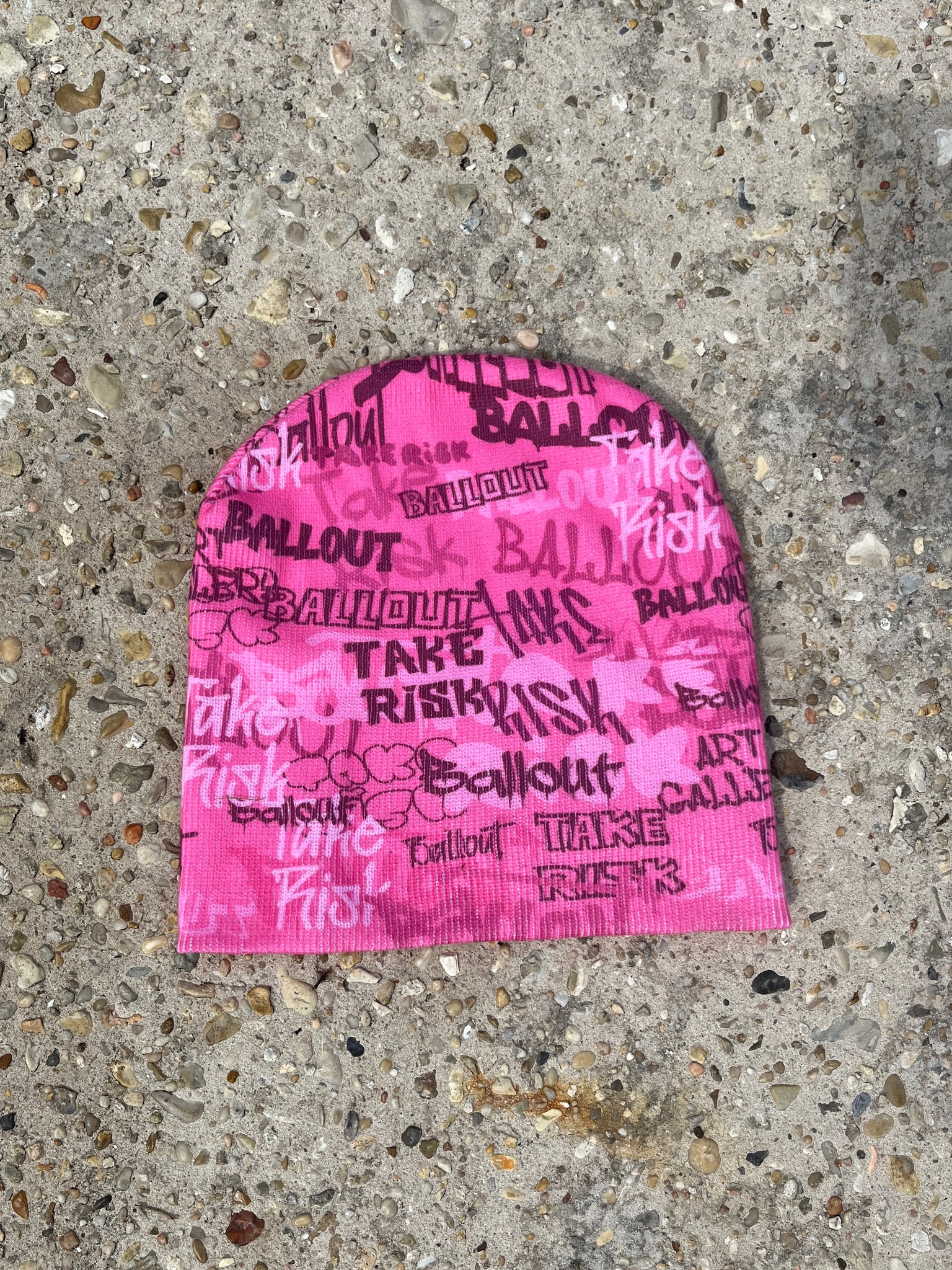 PAINT CAN PINK GRAFFITI BEANIE